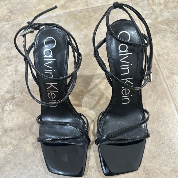 Calvin Klein Elegant Black Strappy Heels - Picture 3 of 8